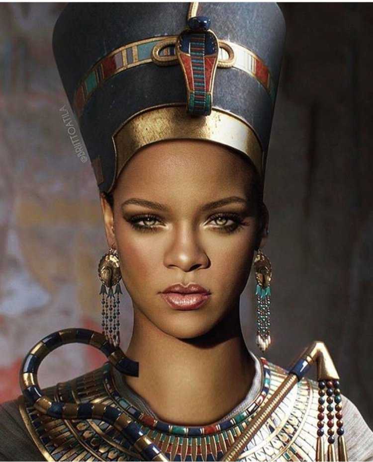 Рианна Нефертити