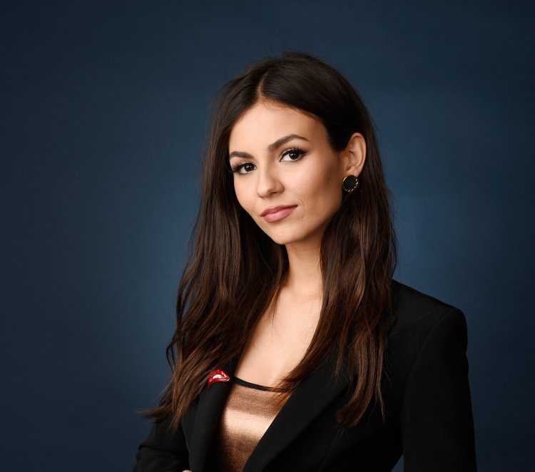 Актриса Виктория Джастис