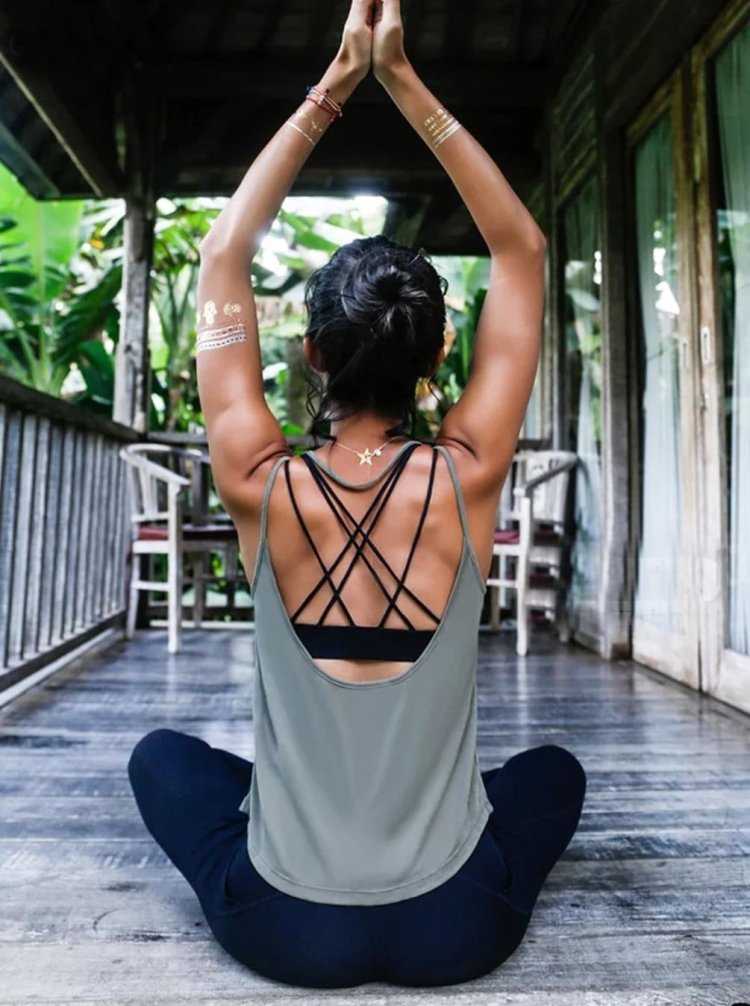 Девушка йог