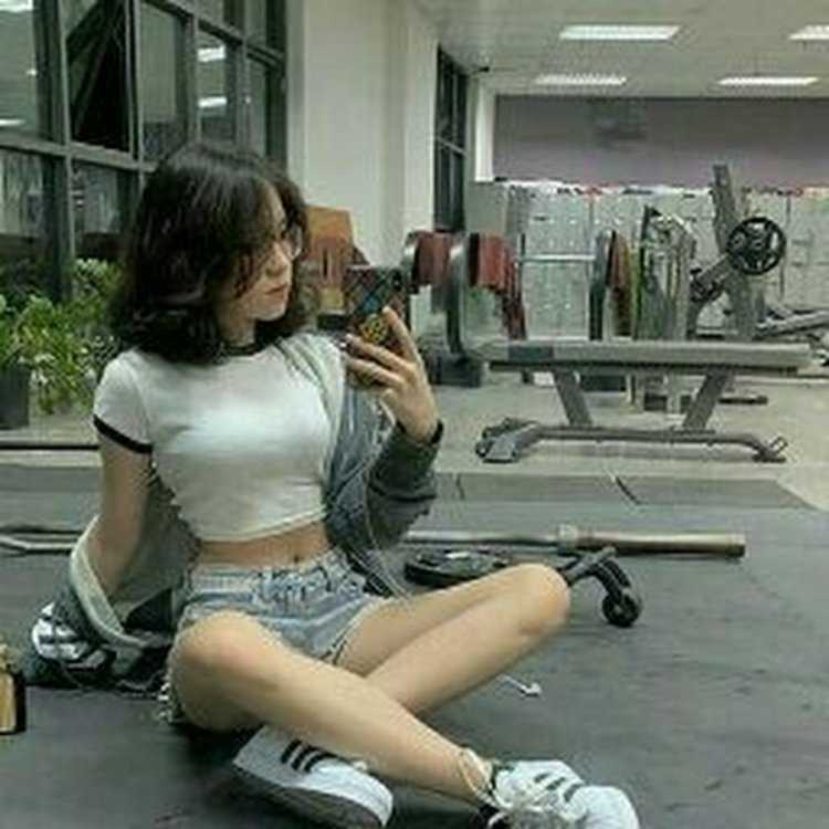 Кореянки в спортзале