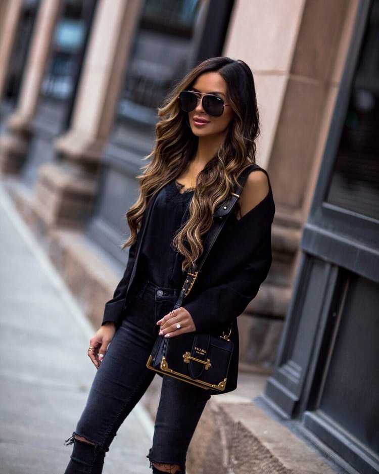 Блоггеры брюнетки