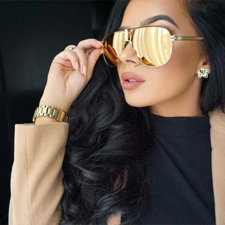 Стильная брюнетка33