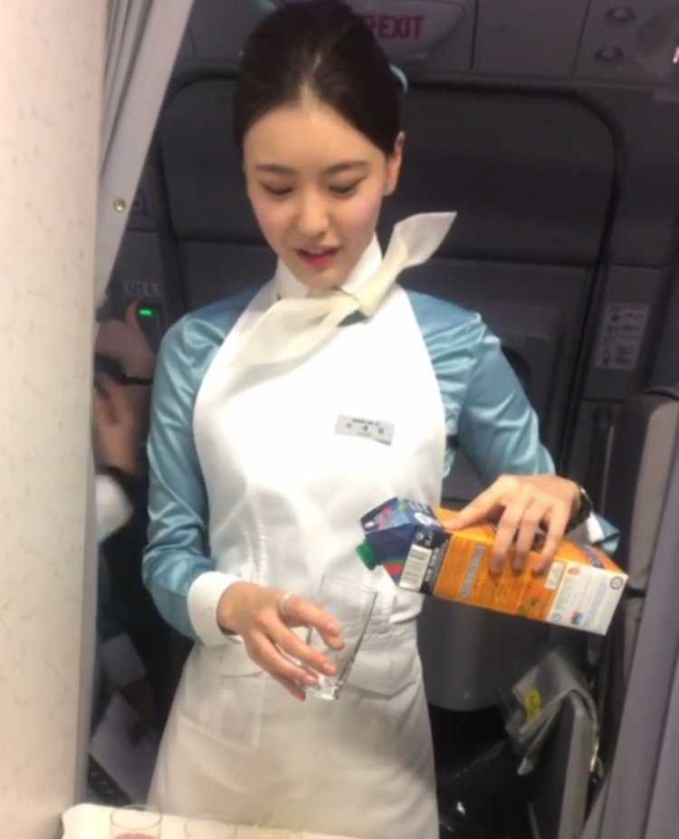 Стюардессы Кореан Эйр