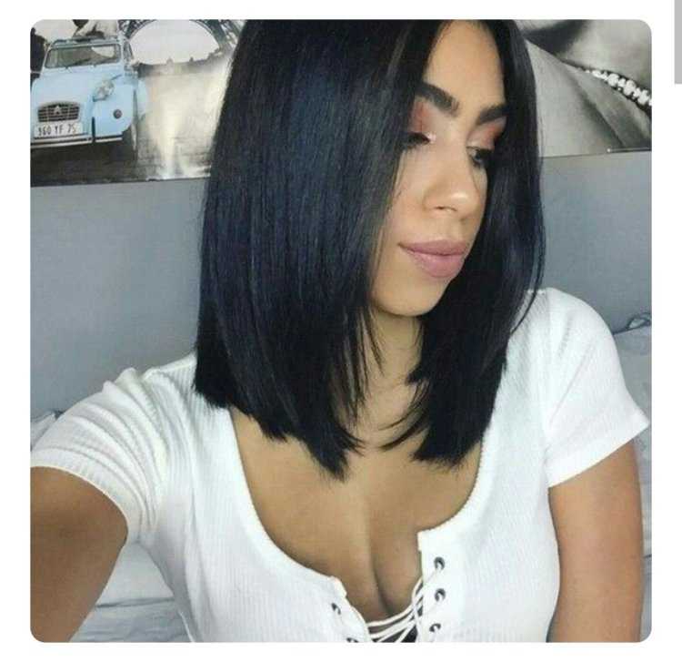 Удлиненное каре на черные волосы