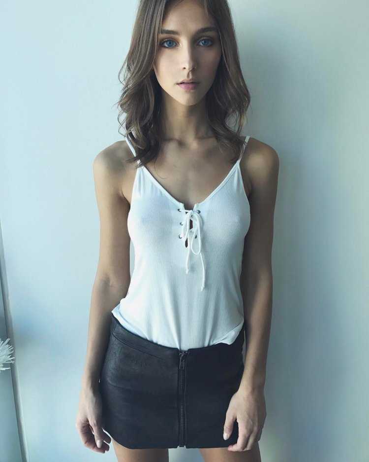 Rachel Cook модель