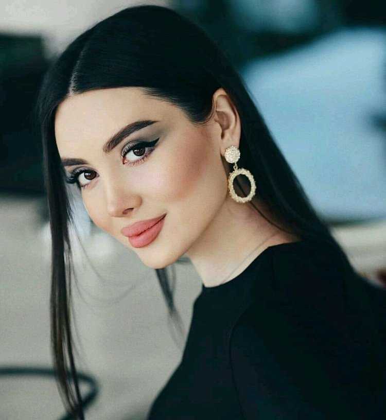 Елена Мрикаева осетинка