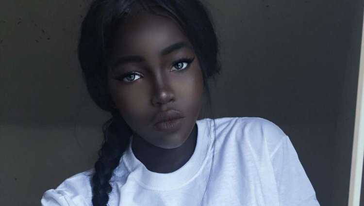 Чернокожая Лола Чуил