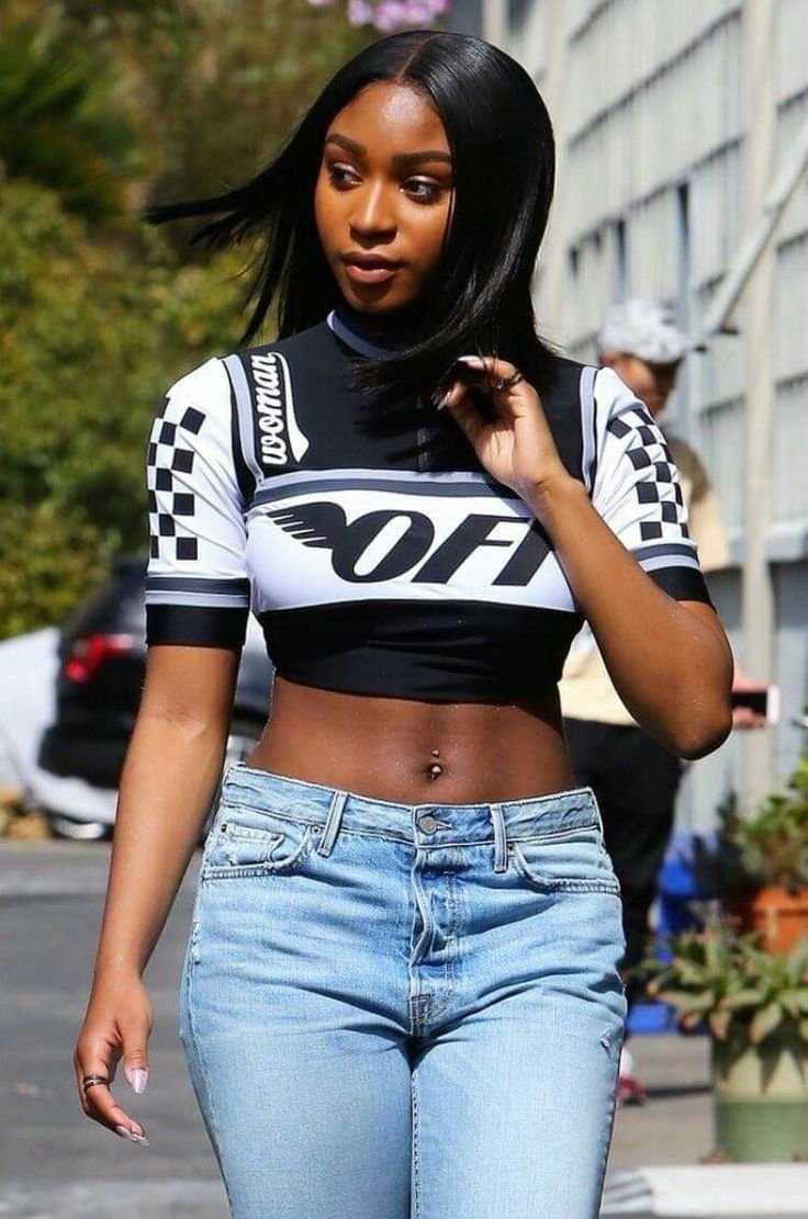 Модель Лола Чуил