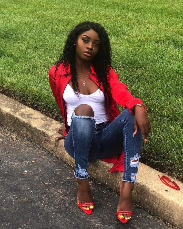 Белла Роланд мулатка