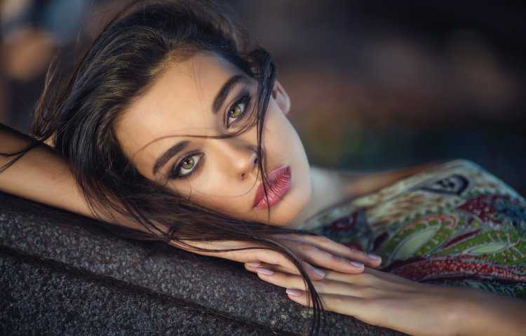 Томный взгляд женщины