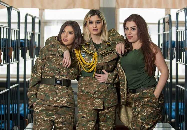 Женщины Военная Армении