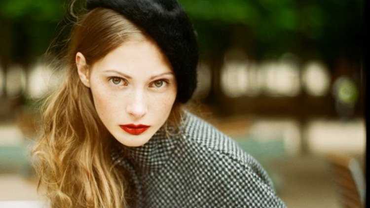 Французская беретка француженка