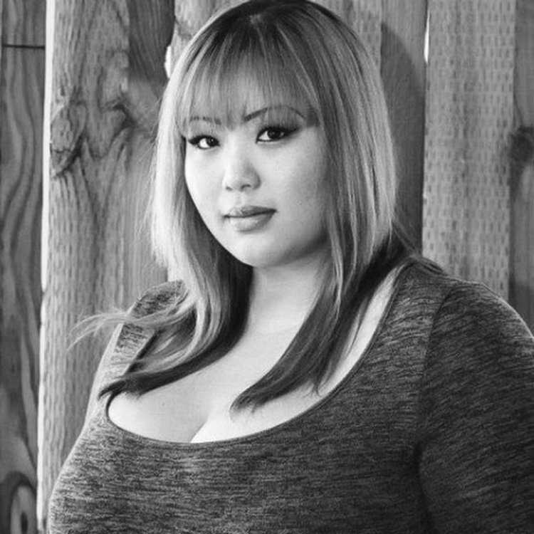 Толстые азиатские женщины