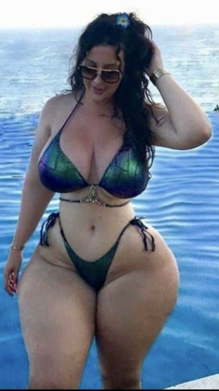 Plus-Size Диана Сирокай