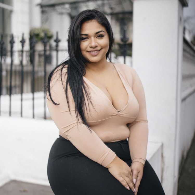 Plus-Size Диана Сирокай