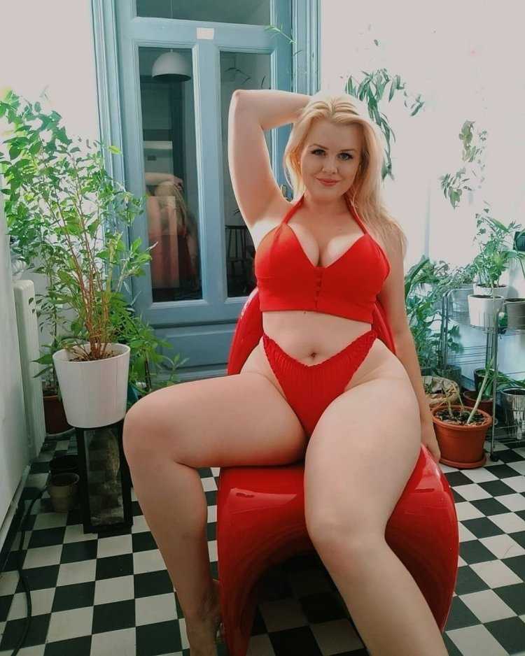 Elly Mayday Plus Size толстая