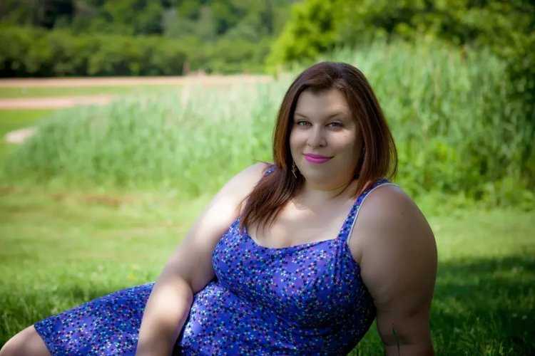 Толстые девушки