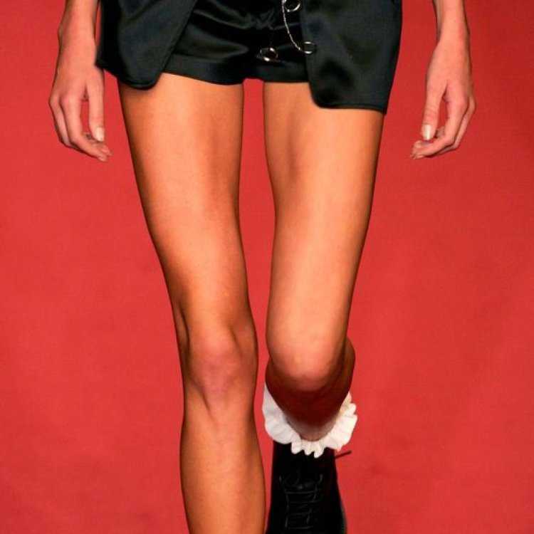 Соблазнительные икры, притягивающие взгляды окружающих