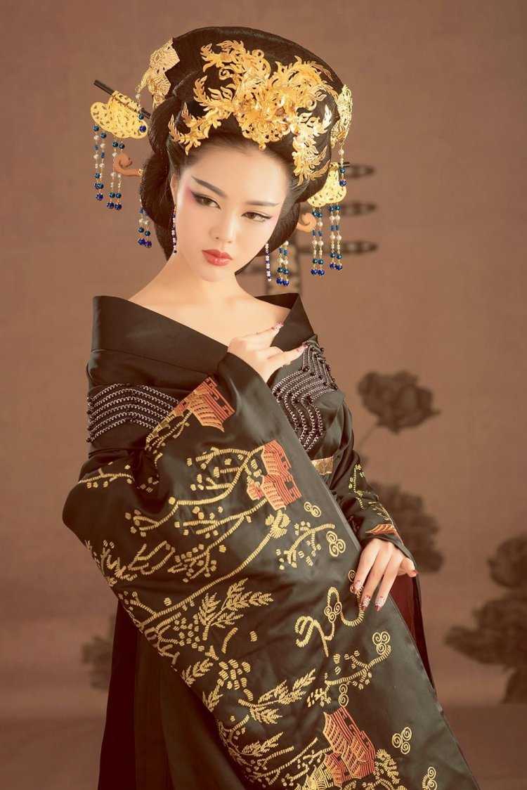 Чёрное Ханьфу императрицы