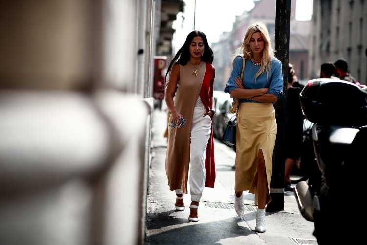 Женщины на улицах Италии