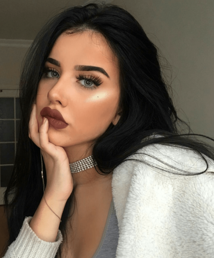 Серые линзы для брюнеток