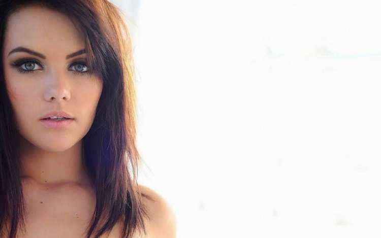 Мелисса Кларк простушка