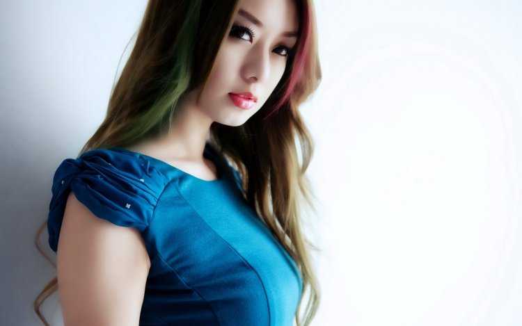 Красивые азиатские девушки на рабочий стол