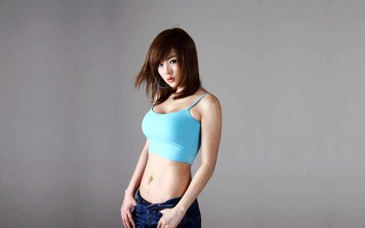 Hwang mi Hee грудь