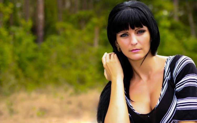 Взрослые брюнетки