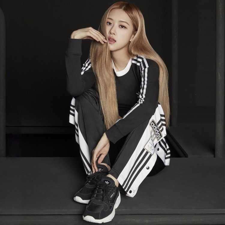 Блэк Пинк адидас