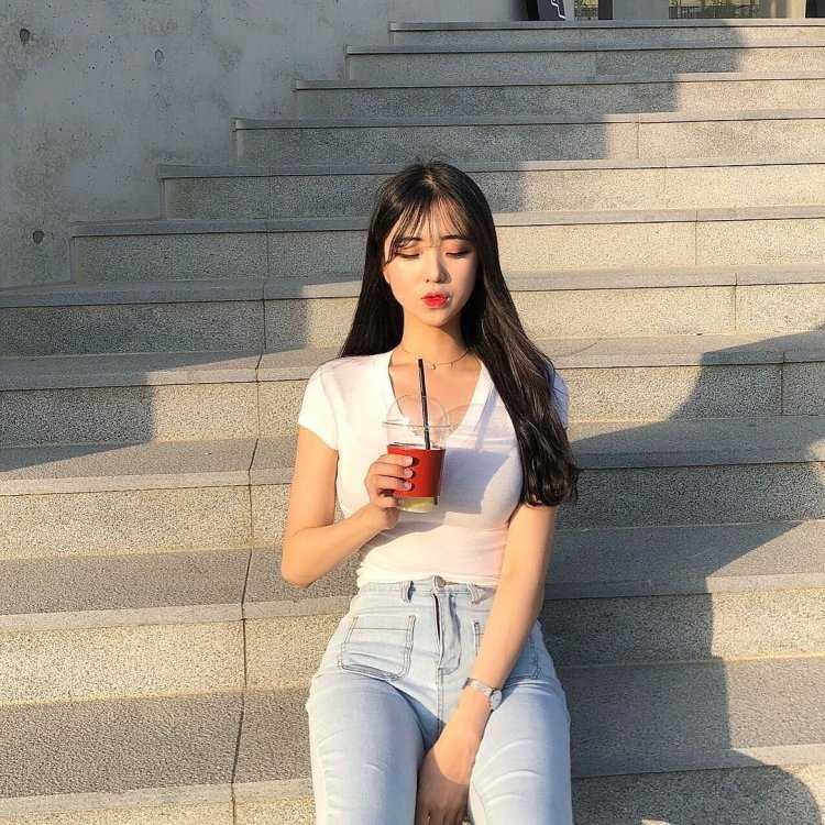 Обычныекарейские девушки