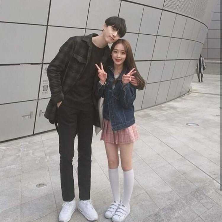 Корейская пара в полный рост