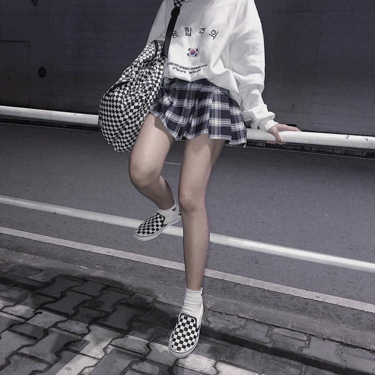 Эстетичная одежда для девушек подростков с юбкой