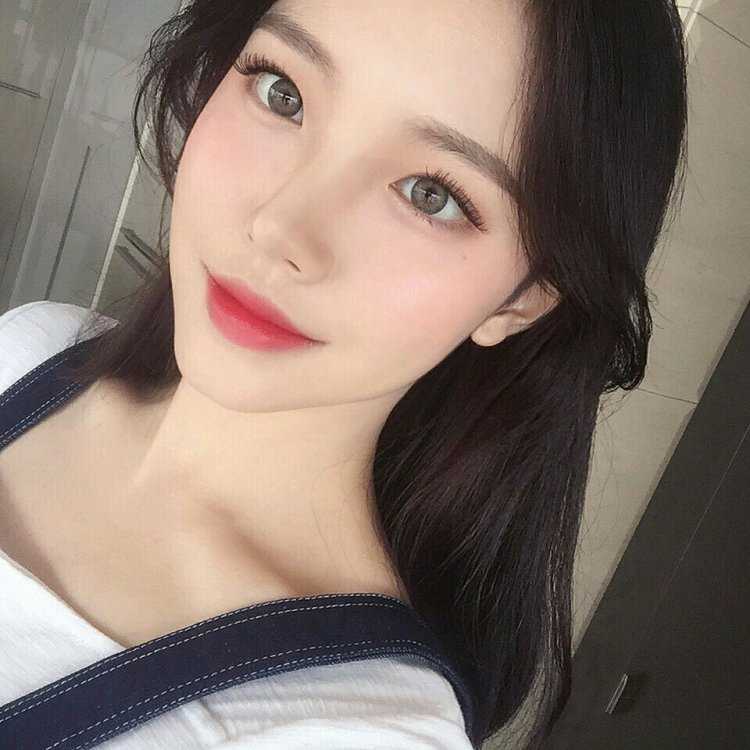 Соблазнительный корейский мэйкап в стиле ulzzang