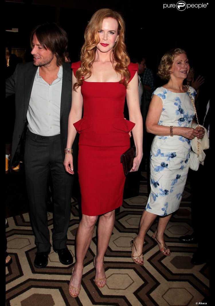 Риз Уизерспун блондинка