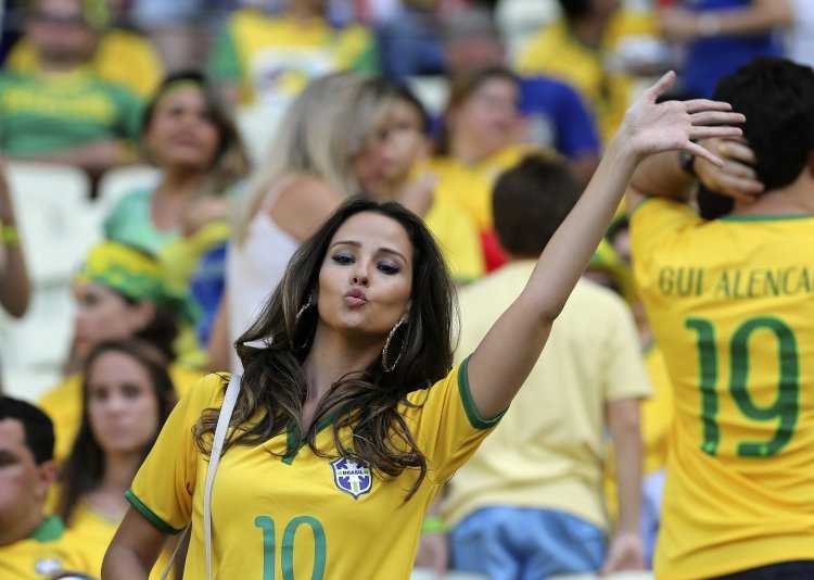 Болельщица Бразилии 2002