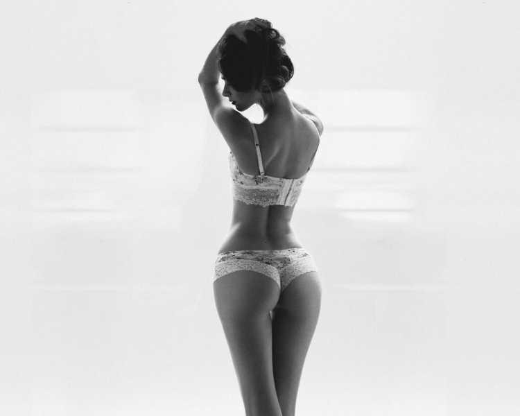 Сексуальная женская фигура в лучшем виде.