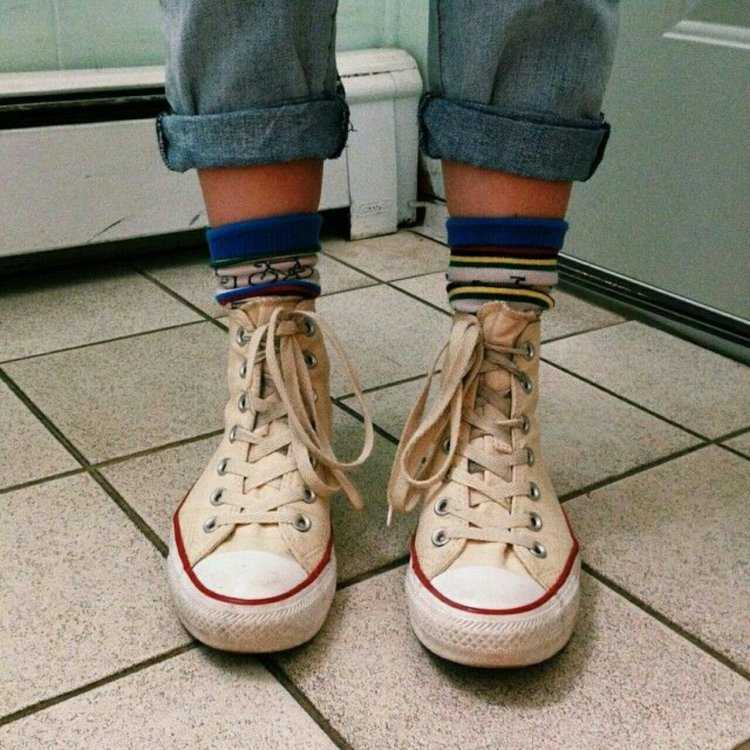 Рваные конверсы