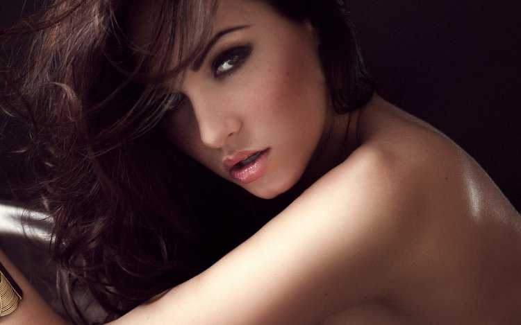 Сабина Емельянова