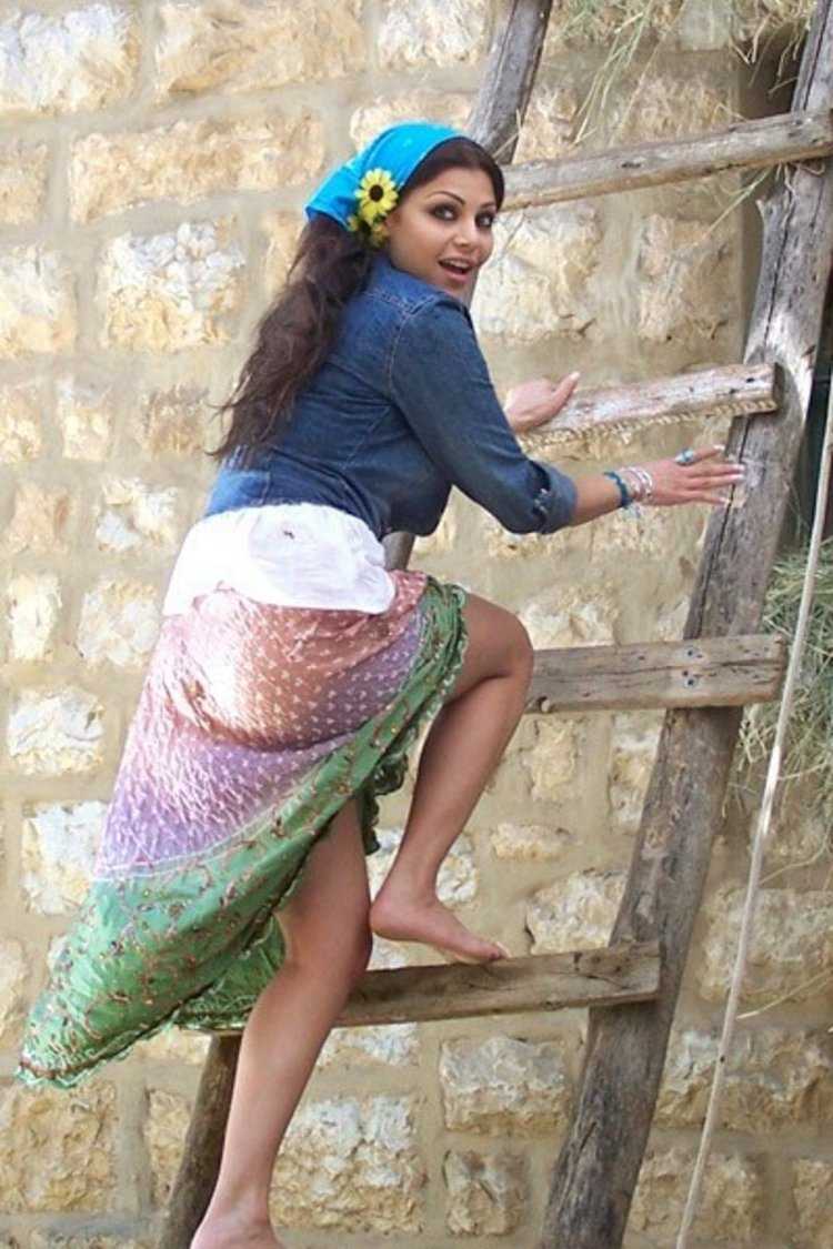 Арабские женщины в юбках