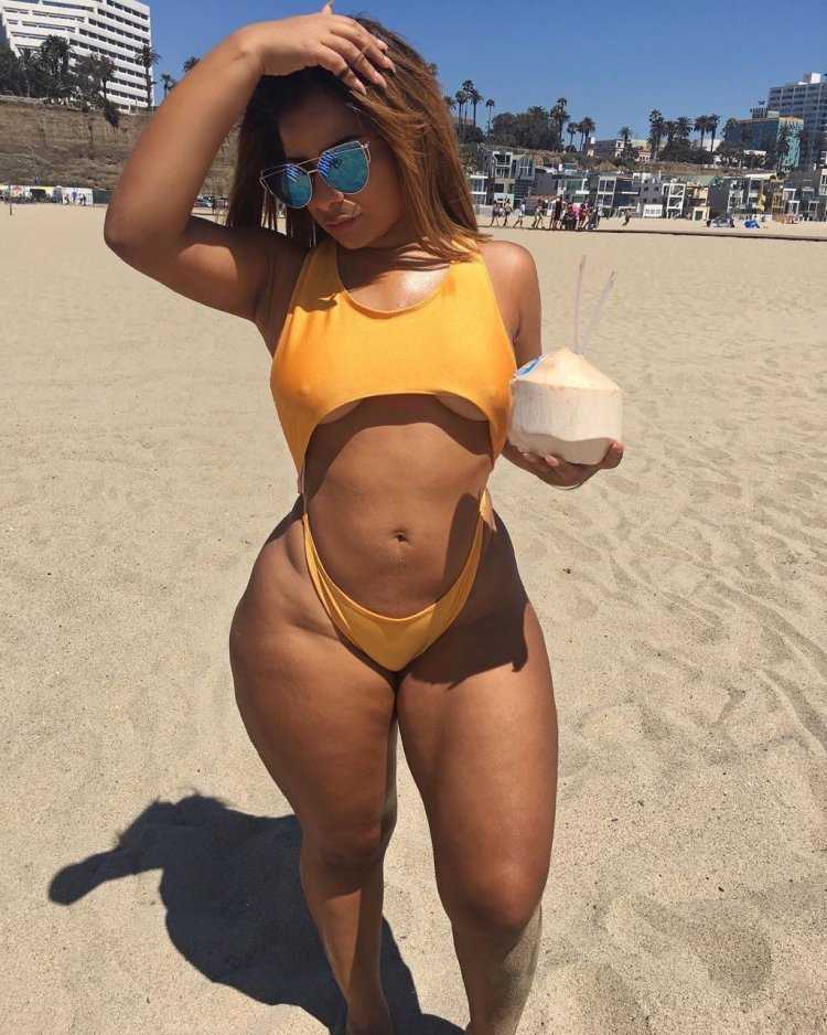 Ciera Rogers в бикини