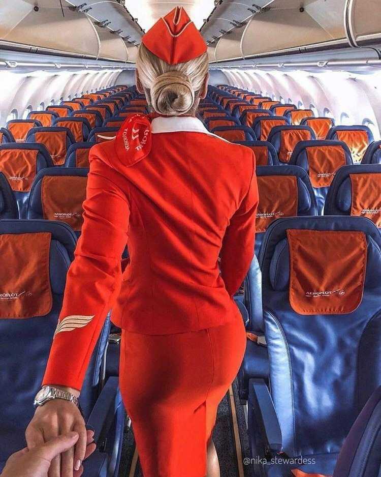 Claire Castel бортпроводница