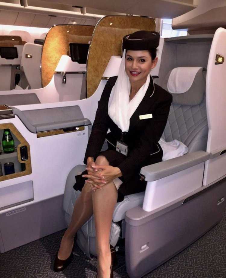 Claire Castel бортпроводница