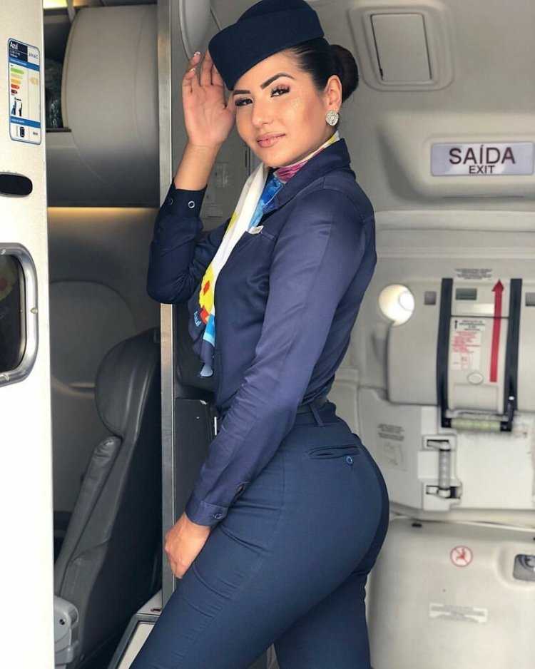 Стюардессы / the Flight attendants