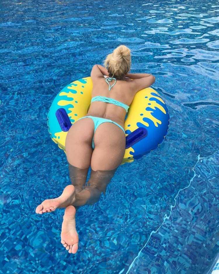 Наталья Рудова бикини