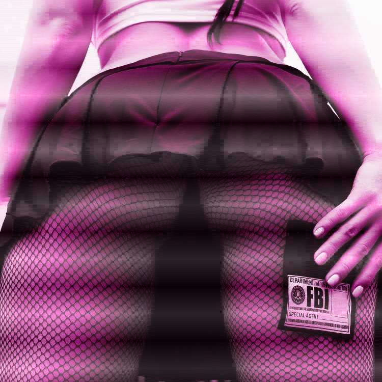 Обтягивающая юбка и чулки