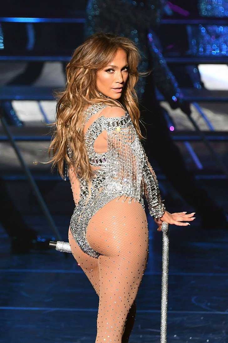 Бритни Спирс ягодицы