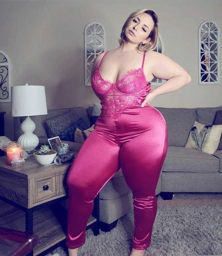 Черные женщины с большими попками