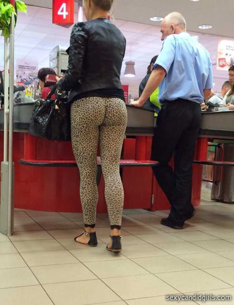 Лана Роудс в обтяжку