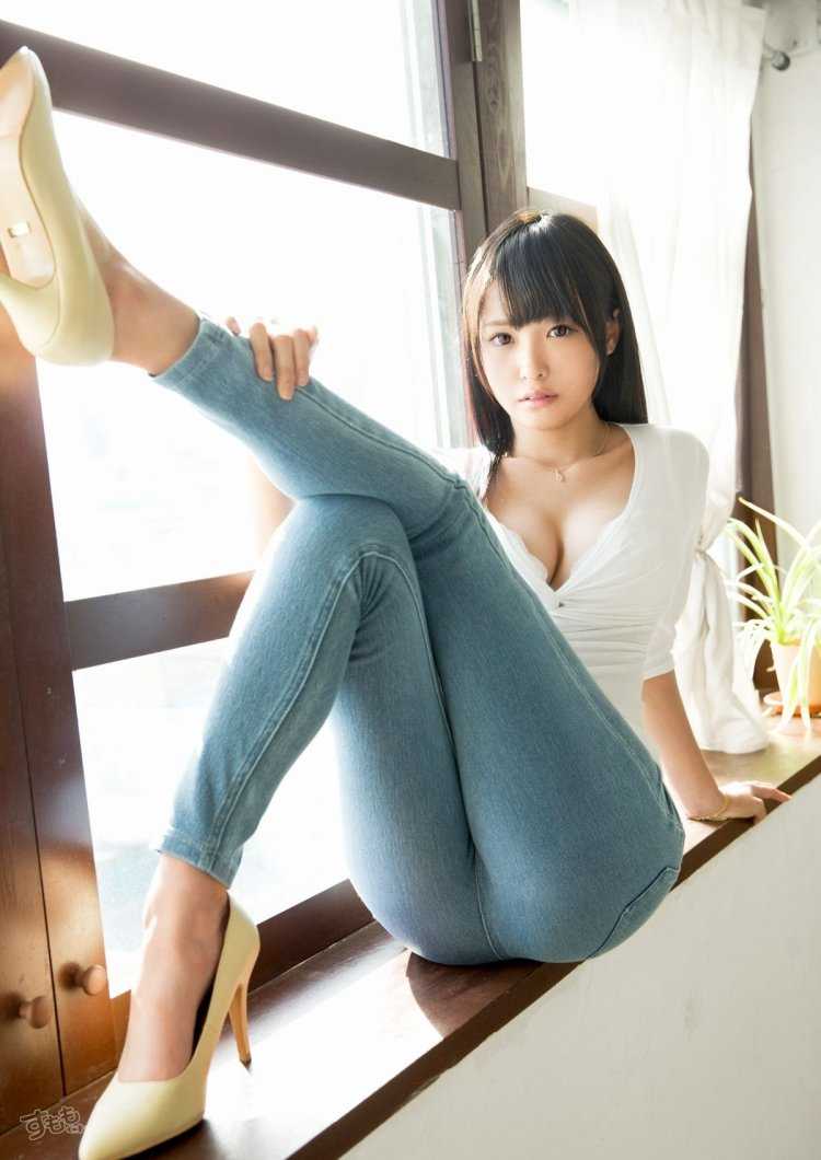 Японские девушки в леггинсах